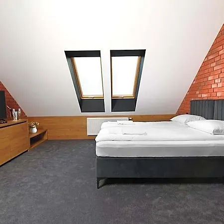 Ostoja Garden 4* Brody (Wadowice)